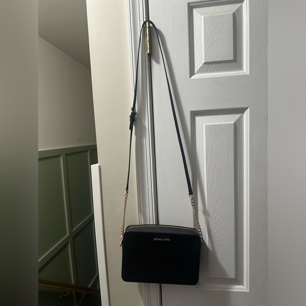Michael Kors black large jet set crossbody